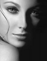 الصورة الرمزية sarah angel